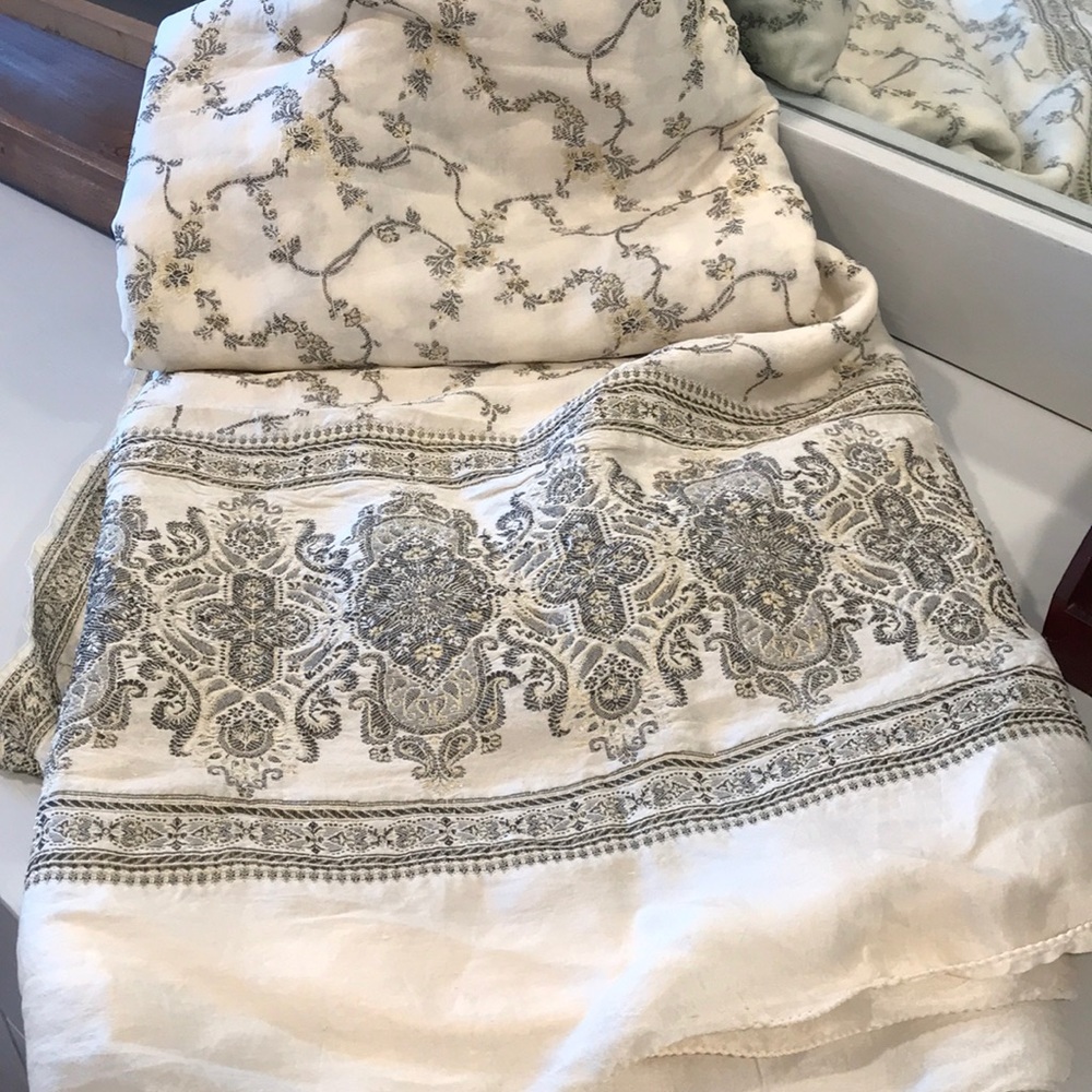 Pure Silk Dupatta/ Stroll